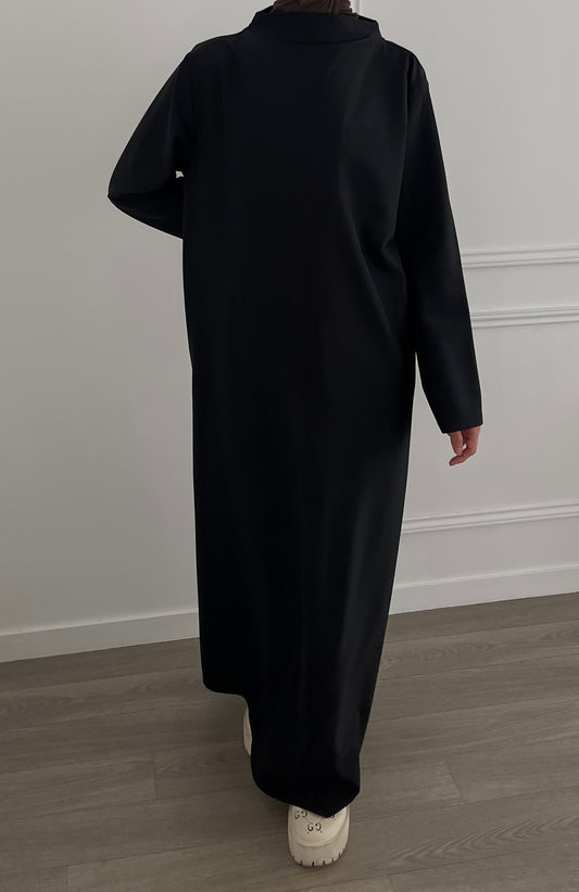 Abaya élégante à col montant